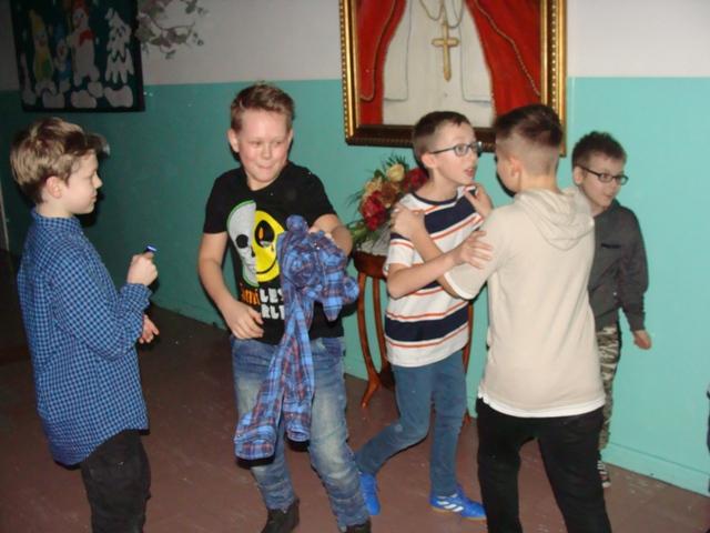 08.02.2018_DYSKOTEKA KARNAWAŁOWA08.JPG